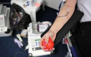Dobročinné darování krve